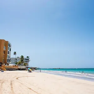 beach-front-2-bedroom-1-bathroom-apt.comcaribbean.com/
